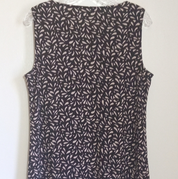 Dana Buchman sleeveless scoop neck top women's size medium GUC - Picture 4 of 4
